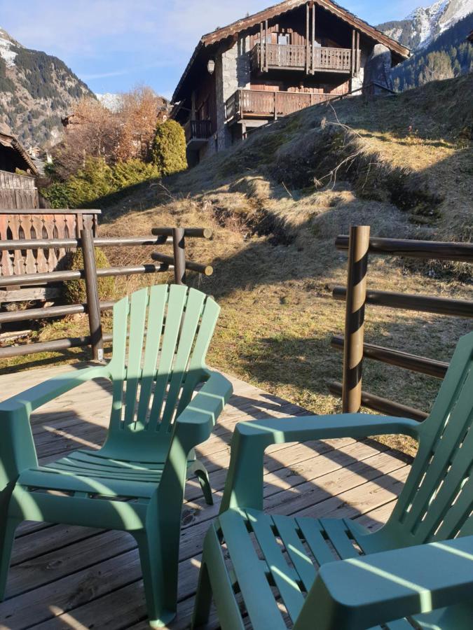 Chalet Les Avernes - Champagny En Vanoise, Domaine La Plagne Paradiski ภายนอก รูปภาพ